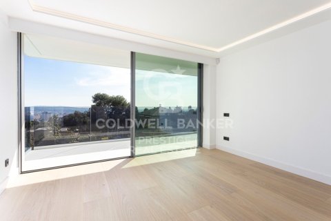 Сasa de 8 dormitorios en venta en Barcelona, Cataluña, Spain № 5781 - foto 19