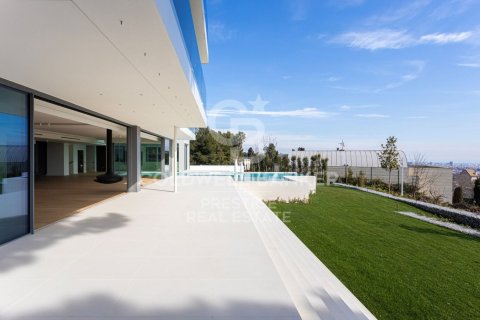 Сasa de 8 dormitorios en venta en Barcelona, Cataluña, Spain № 5781 - foto 4