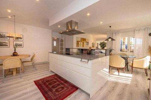 Сasa de 5 dormitorios en venta en Calella De Palafrugell, Gerona, Cataluña, Spain № 1763 - foto 7