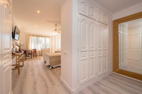 Сasa de 5 dormitorios en venta en Calella De Palafrugell, Gerona, Cataluña, Spain № 1763 - foto 13