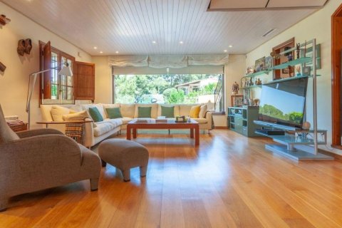 Сasa de 5 dormitorios en venta en Tamariu, Gerona, Cataluña, Spain № 1765 - foto 4