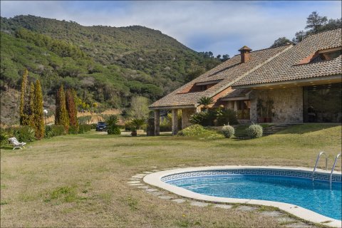 5 bedrooms house for sale in Sant Andreu de Llavaneres, Barcelona, Catalonia, Spain № 1762 - photo 4