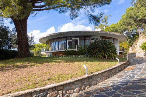 8 bedrooms villa for sale in Sant Pol de Mar, Barcelona, Catalonia, Spain № 4112 - photo 22