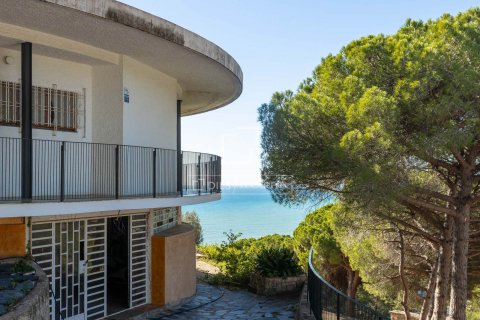 8 bedrooms villa for sale in Sant Pol de Mar, Barcelona, Catalonia, Spain № 4112 - photo 23