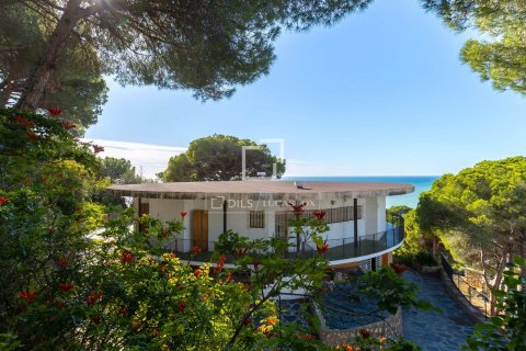 8 bedrooms villa for sale in Sant Pol de Mar, Barcelona, Catalonia, Spain № 4112 - photo 3