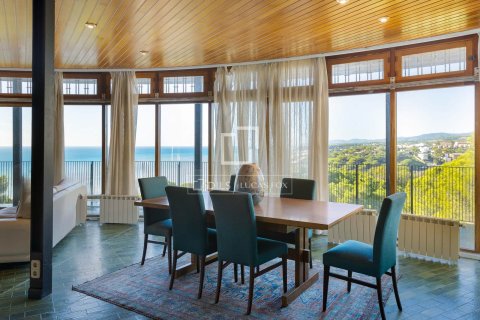 8 bedrooms villa for sale in Sant Pol de Mar, Barcelona, Catalonia, Spain № 4112 - photo 9
