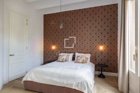 Apartamento de 3 dormitorios en venta en Barcelona, Cataluña, Spain № 4115 - foto 10