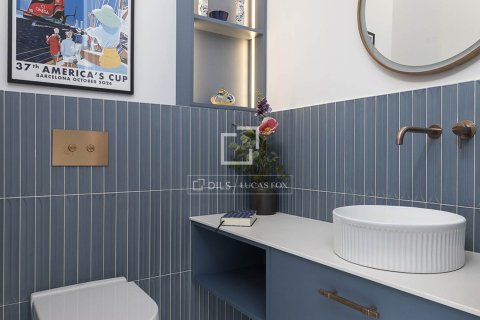 Apartamento de 3 dormitorios en venta en Barcelona, Cataluña, Spain № 4115 - foto 18