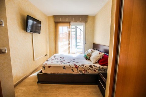 Apartamento de 3 dormitorios en venta en Calafell, Tarragona, Cataluña, Spain № 7214 - foto 12