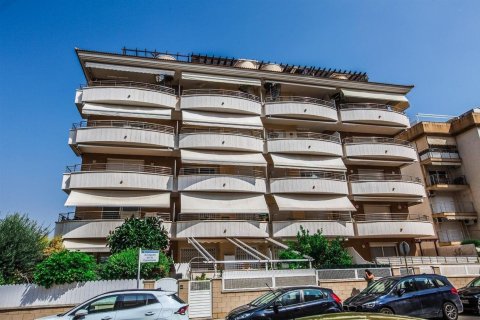 Apartamento de 3 dormitorios en venta en Calafell, Tarragona, Cataluña, Spain № 7214 - foto 5