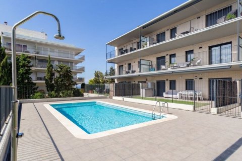Apartamento de 3 dormitorios en venta en Salou, Tarragona, Cataluña, Spain № 7210 - foto 3
