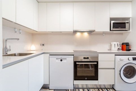 Apartamento de 3 dormitorios en venta en Salou, Tarragona, Cataluña, Spain № 7210 - foto 21