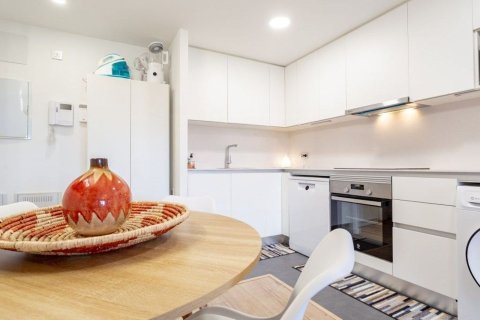 Apartamento de 3 dormitorios en venta en Salou, Tarragona, Cataluña, Spain № 7210 - foto 19