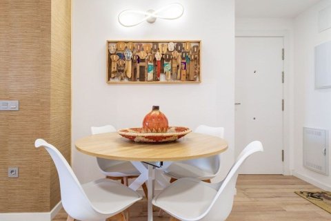 Apartamento de 3 dormitorios en venta en Salou, Tarragona, Cataluña, Spain № 7210 - foto 23