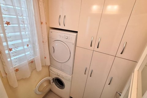 Apartamento de 3 dormitorios en venta en Coma-Ruga, Tarragona, Cataluña, Spain № 7215 - foto 17