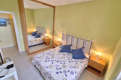 Apartamento de 3 dormitorios en venta en Coma-Ruga, Tarragona, Cataluña, Spain № 7215 - foto 4