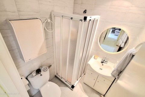 Apartamento de 3 dormitorios en venta en Coma-Ruga, Tarragona, Cataluña, Spain № 7215 - foto 15