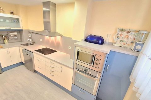Apartamento de 3 dormitorios en venta en Coma-Ruga, Tarragona, Cataluña, Spain № 7215 - foto 18