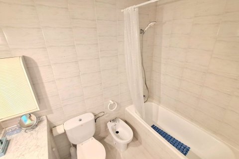 Apartamento de 3 dormitorios en venta en Coma-Ruga, Tarragona, Cataluña, Spain № 7215 - foto 13