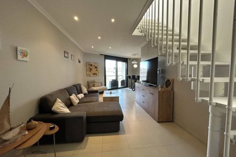Apartamento de 3 dormitorios en venta en Cubelles, Barcelona, Cataluña, Spain № 7211 - foto 18