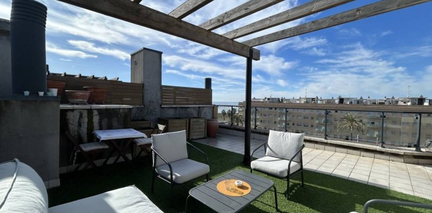 Apartamento de 3 dormitorios en venta en Cubelles, Barcelona, Cataluña, Spain № 7211