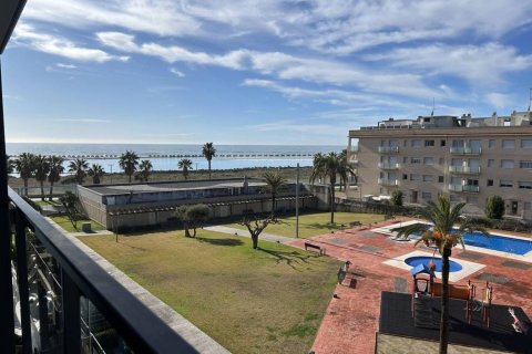 Apartamento de 3 dormitorios en venta en Cubelles, Barcelona, Cataluña, Spain № 7211 - foto 26