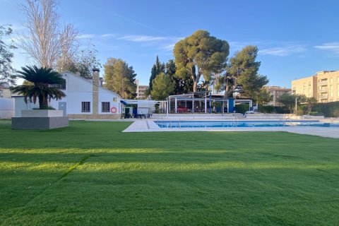 Apartamento de 3 dormitorios en venta en Calafell, Tarragona, Cataluña, Spain № 7212 - foto 2