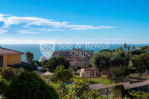 Сasa de 5 dormitorios en venta en Lloret de Mar, Gerona, Cataluña, Spain № 6709