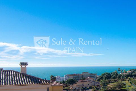 Сasa de 5 dormitorios en venta en Lloret de Mar, Gerona, Cataluña, Spain № 6709 - foto 23