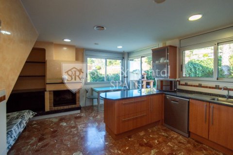 Сasa de 5 dormitorios en venta en Lloret de Mar, Gerona, Cataluña, Spain № 6709 - foto 18