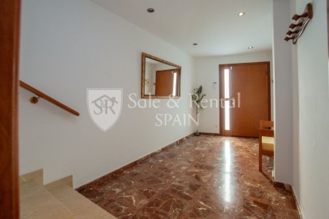 Сasa de 5 dormitorios en venta en Lloret de Mar, Gerona, Cataluña, Spain № 6709 - foto 3