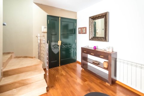 Сasa de 5 dormitorios en venta en Lloret de Mar, Gerona, Cataluña, Spain № 6711 - foto 5