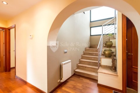 Сasa de 5 dormitorios en venta en Lloret de Mar, Gerona, Cataluña, Spain № 6711 - foto 27