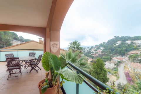Сasa de 5 dormitorios en venta en Lloret de Mar, Gerona, Cataluña, Spain № 6711 - foto 17