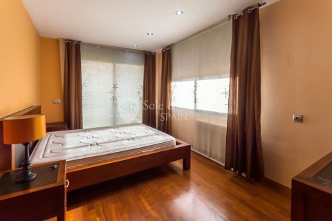 Сasa de 5 dormitorios en venta en Lloret de Mar, Gerona, Cataluña, Spain № 6711 - foto 21