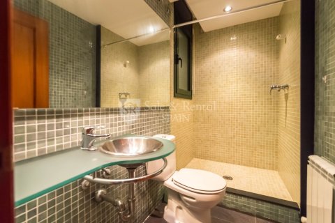Сasa de 5 dormitorios en venta en Lloret de Mar, Gerona, Cataluña, Spain № 6711 - foto 19