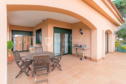 Сasa de 5 dormitorios en venta en Lloret de Mar, Gerona, Cataluña, Spain № 6711 - foto 18