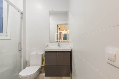 2 bedrooms apartment for rent in Barcelona, Catalonia, Spain № 7161 - photo 4