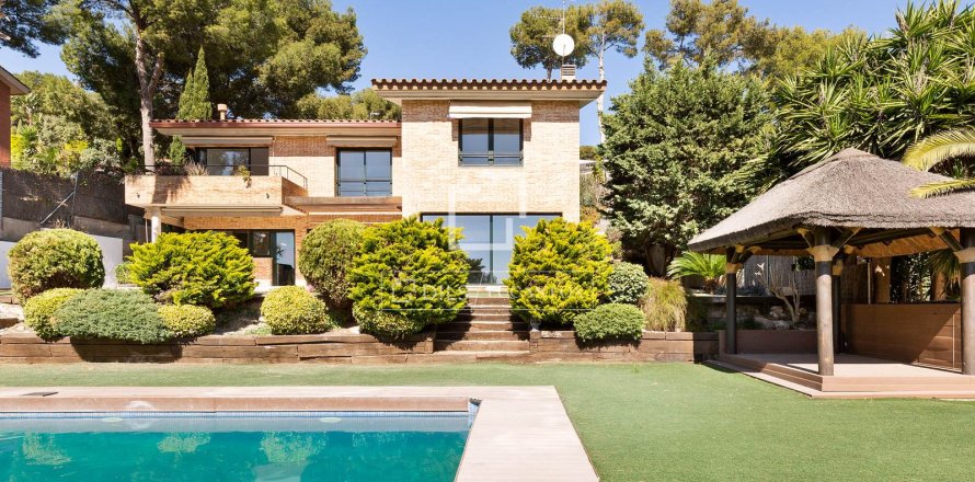 5 bedrooms villa for rent in Castelldefels, Barcelona, Catalonia, Spain № 7164