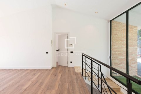 5 bedrooms villa for rent in Castelldefels, Barcelona, Catalonia, Spain № 7164 - photo 8