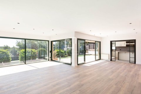 5 bedrooms villa for rent in Castelldefels, Barcelona, Catalonia, Spain № 7164 - photo 25
