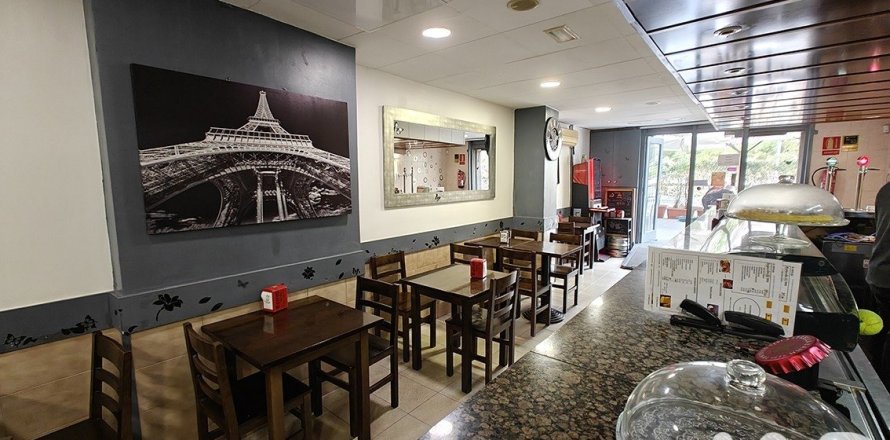 113 sq.m. cafe / restaurant for rent in Barcelona, Catalonia, Spain № 7588