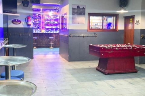 Propiedad comercial de 103 m² en alquiler en L'Hospitalet de Llobregat, Barcelona, Cataluña, Spain № 7592 - foto 23