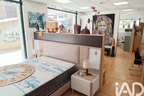 Propiedad comercial de 500 m² en alquiler en Vilanova i la Geltrú, Barcelona, Cataluña, Spain № 7587 - foto 10
