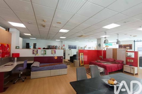 Propiedad comercial de 500 m² en alquiler en Vilanova i la Geltrú, Barcelona, Cataluña, Spain № 7587 - foto 14