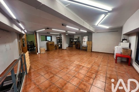 150 sq.m. commercial property for rent in Vallirana, Barcelona, Catalonia, Spain № 7591 - photo 8