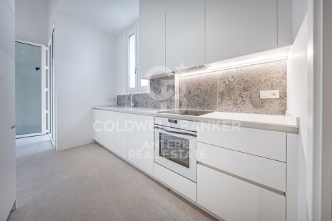 Dúplex de 2 dormitorios en venta en L'Hospitalet de Llobregat, Barcelona, Cataluña, Spain № 5298 - foto 14