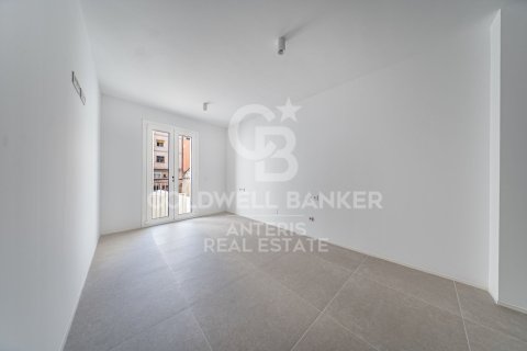 Dúplex de 2 dormitorios en venta en L'Hospitalet de Llobregat, Barcelona, Cataluña, Spain № 5298 - foto 9