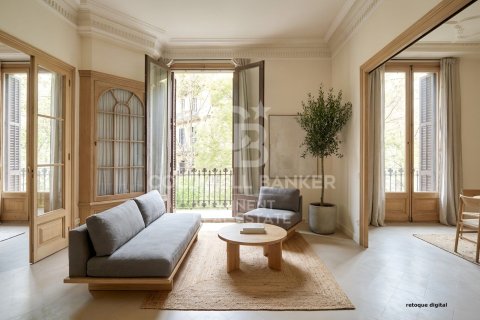 Apartamento de 6 dormitorios en alquiler en Barcelona, Cataluña, Spain № 8011
