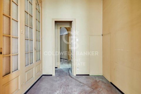 6 bedrooms apartment for rent in Barcelona, Catalonia, Spain № 8011 - photo 25
